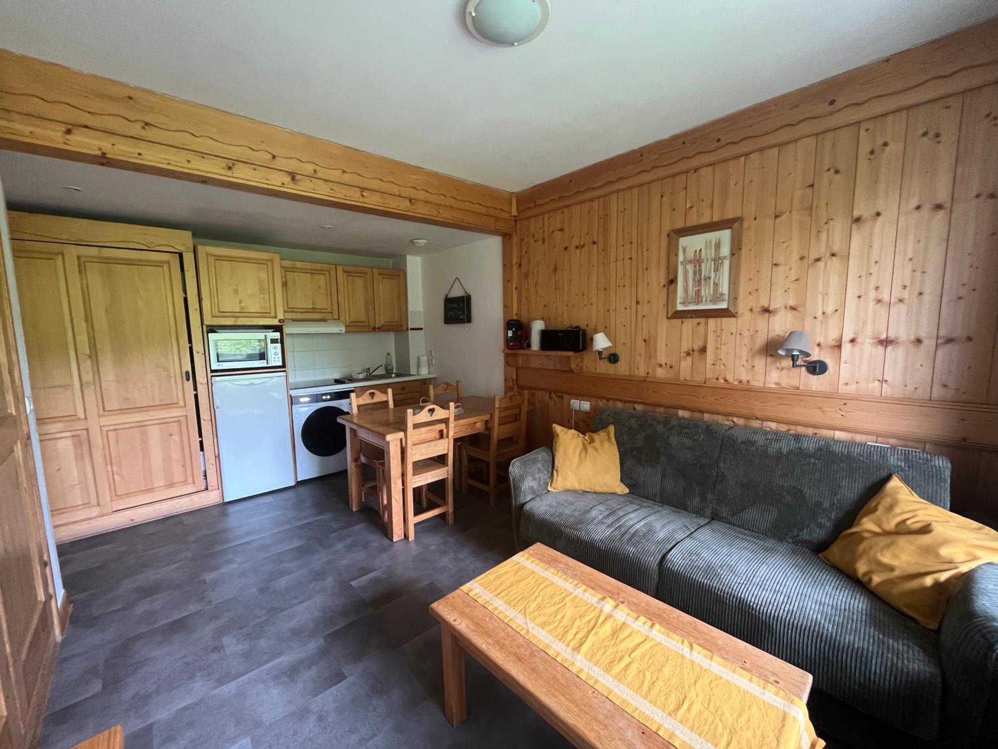 Appartement T2 Pour 6 Personnes A 孔布卢 外观 照片